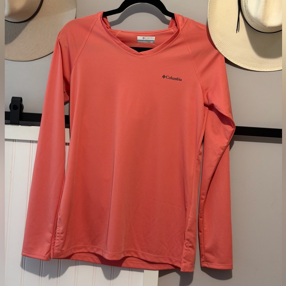 Columbia Women's Peach Long Sleeve Tee